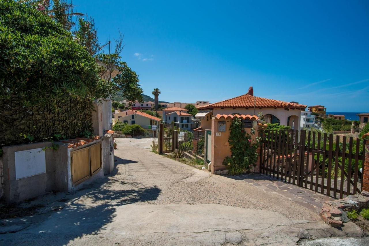 Casa Vacanze Patrizia Valledoria  Exterior photo